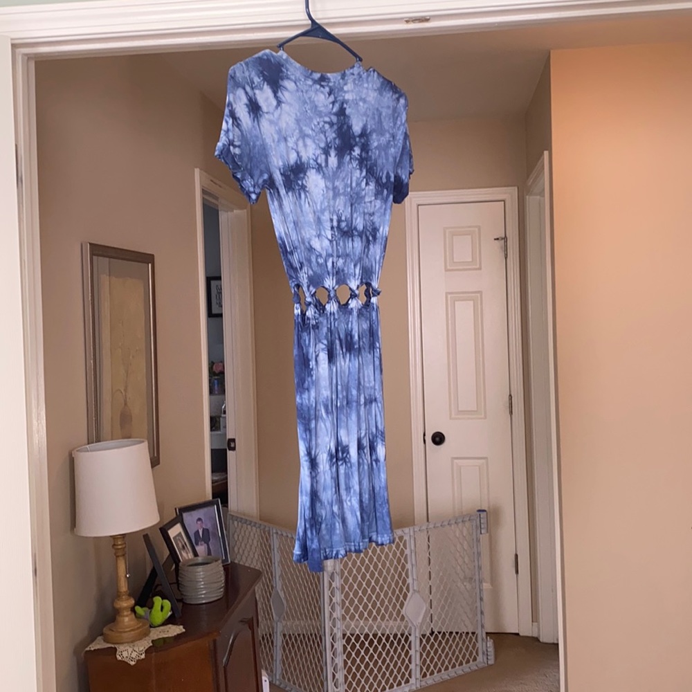 Blue tie dye short sleeve dress